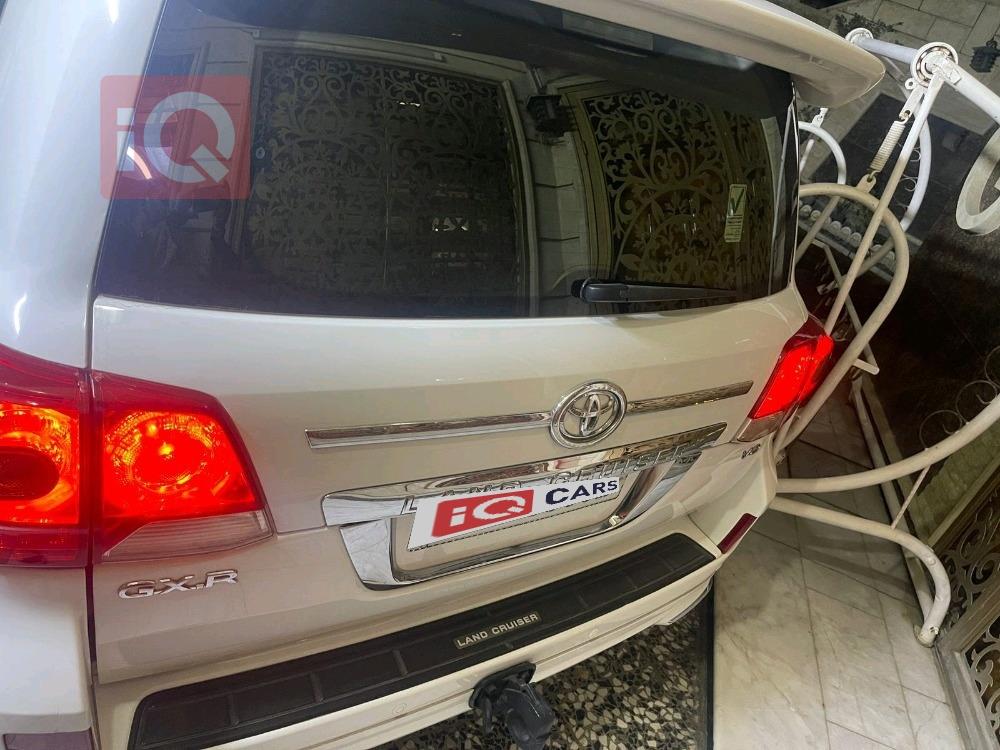 تويوتا لاندكروزر